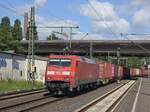 BR 152 142-6 DB Cargo mit Containerzug bei der Durchfahrt Hamburg-Harburg.
