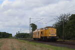 BR 203 310-8 + BR 708 320 von DB Netz Instandhaltung  Richtung Hannover durch Bremen Mahndorf am 28.Mrz.2025