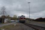 132 109 und 232 673-4 ruhen sich in Marktredwitz aus nach dem sie ein Kesselzug aus Hamburg brachten.