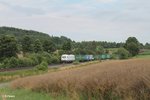 223 143 zieht bei Lengenfeld den Wiesau Containerzug nach Hof.