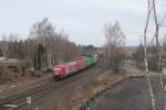 270082 fährt mit dem Containerzug Hof - Wiesau in Marktredwitz ein.