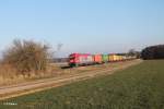 270082 mit dem Containerzug Wiesau - Hamburg bei Oberteich.