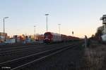 270080 alias 223 101 steht mit dem Wiesau Containerzug zur Abfahrt nach Hamburg bereit.