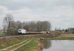 248 995 mit einem Bauzug aus Cheb nach Weiden bei Wiesau/Oberpfalz.