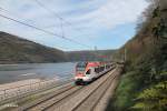 402 als SE25071 Neuwied - Frankfurt/Main beim Loreley Betriebsbahnhof.