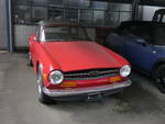 (263'877) - Triumph TR 6 am 22. Juni 2024 in Nfels, FBW-Museum