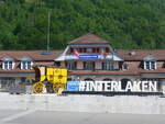 (225'836) - Postkutsche - Nr. 1832 - am 11. Juni 2021 beim Bahnhof Interlaken Ost