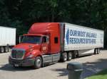 (152'786) - Crete Carrier - Nr. 37'201/C 10'906 - International am 15. Juli 2014 in Erie Pa, Rastplatz