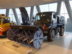 (186'416) - Mercedes-Benz Unimog U 500 Winterdienstfahrzeug von 2004 am 12.