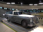 (186'431) - Mercedes-Benz 300 Messwagen von 1960 am 12.