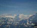 (138'323) - Basejumper ber dem Niederhorn am 11.