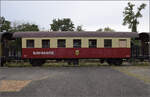 Im Elssser Ried mit der CFTR.

Der sterreichischen Spantenwagen im Donnerbchsendesign als Barwagen 39946 'Volgelsheim' in Volgelsheim. September 2024.