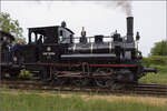 Im Elsässer Ried mit der CFTR.

Abfahrt von 030 TB 134  Theodor  aus dem in Volgelsheim umbenannten  Neu-Breisacher Feldbahnhof . Volgelsheim, September 2024.