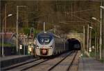 Z 51567 und der leer angehängte Z 51571 fahren aus Baume-les-Dames Richtung Montbeliard aus.