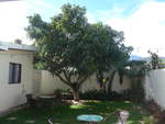 (211'075) - Innenhof im Hotel Mango Boulevard am 13.