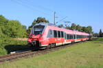 442 858 als S2(Warnemünde-Rostock)bei der Einfahrt in Rostock-Lichtenhagen.31.08.2024