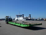 (273'573) - Terberg - T-16-BJG - am 4. April 2025 im Hafen von Lauwersoog