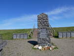 (273'683) - Gedenksttte fr verunfallte Seeleute von 1883 am 5. April 2025 in Moddergat