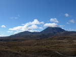 (191'393) - Der Mount Ngauruhoe ist eingehllt am 25.