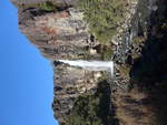 (191'336) - Der Taraniki-Wasserfall am 25.