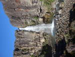 (191'346) - Der Taraniki-Wasserfall am 25.