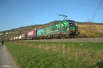 6193 757-2  Green Mobility Allianz  zieht ein Wechselpritschen Winner Spedition bei Thüngersheim in Richtung Süden.