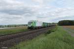 223 102 mit dem Wiesau Containerzug nach Hamburg bei Oberteich.