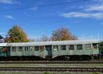 (268'234) - Alter DB-Personenwagen - Nr. 12'255-9 - am 17. Oktober 2024 beim Bahnhof Konstanz