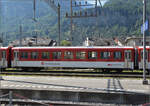 B 545 ist ein Einheitswagen I der Zentralbahn und wurde FFA an die LSE geliefert. Meiringen, August 2025.