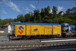 Begleitwagen CH-SCHEU 99 85 9383 022-2 der Puscal 3B von Scheuchzer. Moutier, Juni 2026.