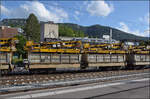 Schottertransportwagen CH-SCHEU 80 85 98 62 137-9 der Puscal 3B von Scheuchzer. Moutier, Juni 2026.