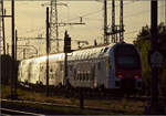 RABe 512 037 und RABe 512 007 in Pratteln.