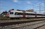 NPZ-Steuerwagen ABt NPZ DO 50 85 39-43 858-2 CH-SBB im Zugverband mit RABe 560 292 in Pratteln.