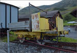 Stehmaterial ist dieser mir unbekannte Zahnrad-Arbeitswagen als Ausstellungsstck im Museumsbahnhof Realp.