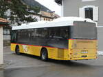 (245'692) - Auto-Transports, La Cte-aux-Fes - NE 1790/PID 10'611 - Scania/Hess am 2. Februar 2023 beim Bahnhof Buttes