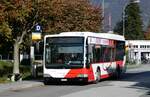 (281'647) - Niederer, Filzbach - Nr. 13/GL 40/PID 5574 - Mercedes am 18. Oktober 2025 beim Bahnhof Nfels-Mollis