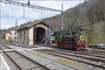 Zu den Ostereiern im Sihlwald.

Endlich das Osterei gefunden: Schnaaggi Schaaggi E 3/3 5 der SiTB im Bahnhof Sihlwald. Sein Schneckenhaus ist kaum größer als er selbst... März 2024.