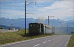 E 3/3 'Beinwyl' der Seethalbahn mit BLS A 801 und SBB F 16847 beim Kieswerk Ballwil.