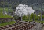 Vapeur Val-de-Travers: Train  Au fil de l'Areuse .

Ausfahrt von E 3/3 8511 aus Travers. Mai 2023.
