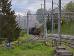 Train du Terroir.

Einfahrt von E 3/3 5811 nach Travers. Mai 2024.