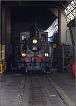 Im Depot des VVT.

Das Tigerli E 3/3 5811 wird im Depot gepflegt. St-Sulpice, Mai 2024.