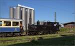 Die Jura-Simplon 35 alias Eb 2/4 35 verlsst Singen ber das Schweizerbhnle Richtung Etzwilen.