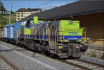 Am 843 502 der BLS sorgt f�r Traktion der Puscal 3B von Scheuchzer. Moutier, Juni 2026.