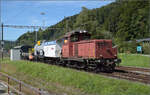 150 Jahre Tsstalbahn.

Em 3/3 18815 'Sara' ist neu beim DVZO und hat am Jublium alle Hnde voll zu tun, um bei den Rangierarbeiten in Bauma behilflich zu sein. Denn anderes als Hinwil ist die Bahnhofshalle in Bauma ein Sackbahnhof fr die Museumszge. September 2025.