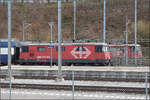 Lion-Umbau Re 420 205 und dahinter eine weitere Lion-Lok. Koblenz, April 2026.