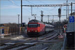 Der Messzug mit Re 460 014 'Val de Trient' in Mittelh�usern. Januar 2026.