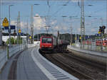 Re 482 027 mit Neulack in Rastatt. Mai 2024.