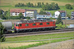 Re 6/6 11631 'Dulliken' mit Kesselwagen auf dem Weg, den unersättlichen Schweizer Energiedurst zu stillen.