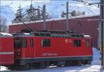 Ge 4/4 II 624 'Celerina/Schlarigna' mit dem einsatzbereiten Reservezug in Samedan.