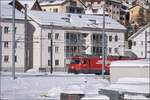 Ge 4/4 III 647 'Grüsch' bei Einfahrt nach Samedan.